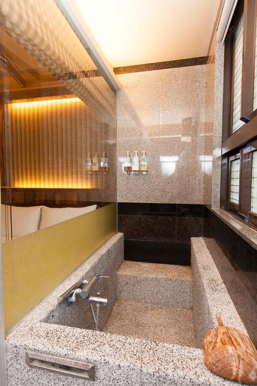 Most Natural Hotel Цзяосі Екстер'єр фото