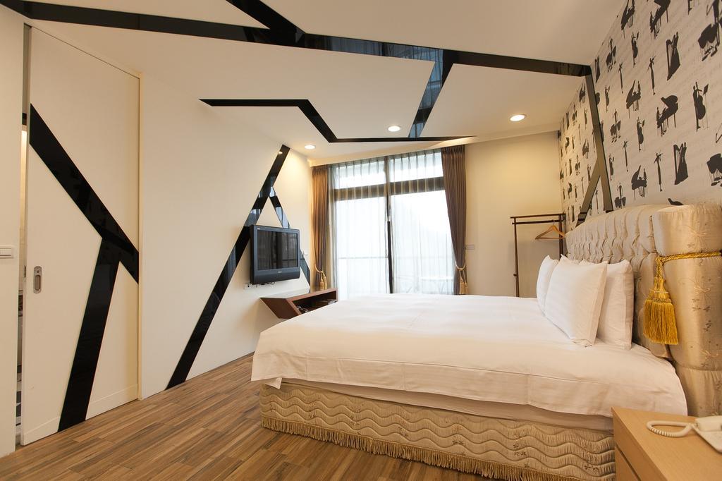 Most Natural Hotel Цзяосі Екстер'єр фото